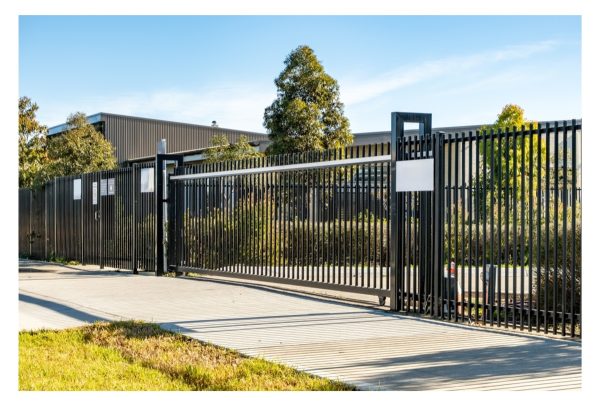 Gate around perimeter of building