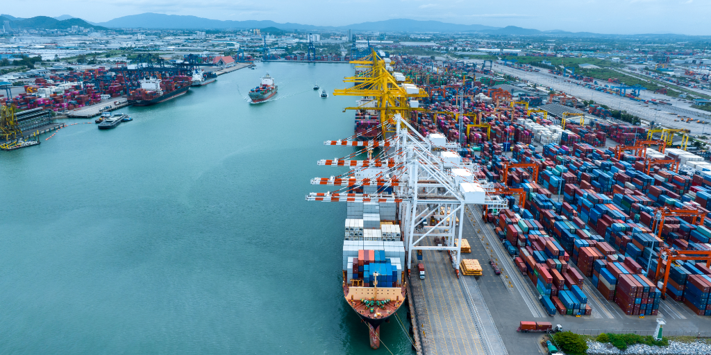 Seaport feature